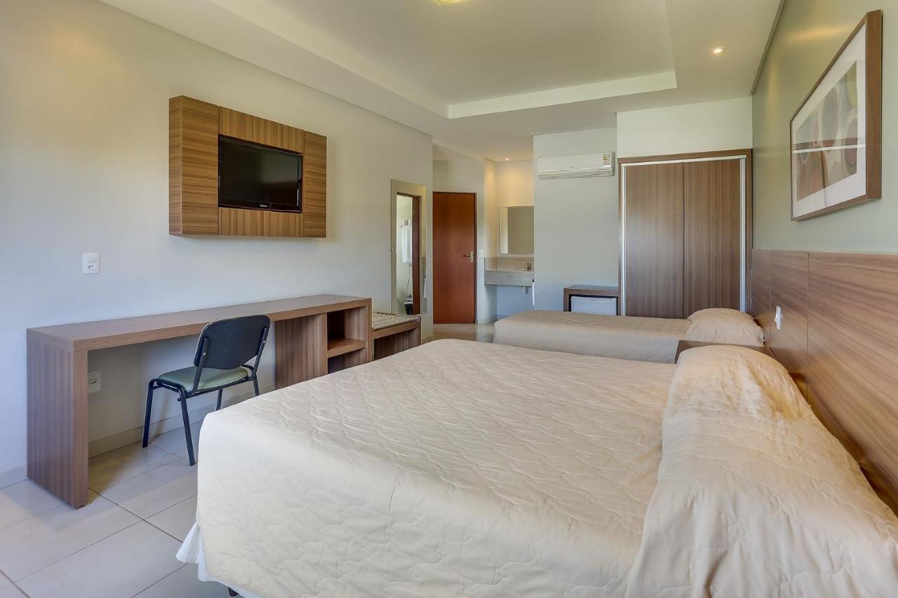Hotel Fredy Águas de Lindóia Esterno foto